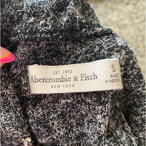 Cropped zip up - Picture 2 of 2